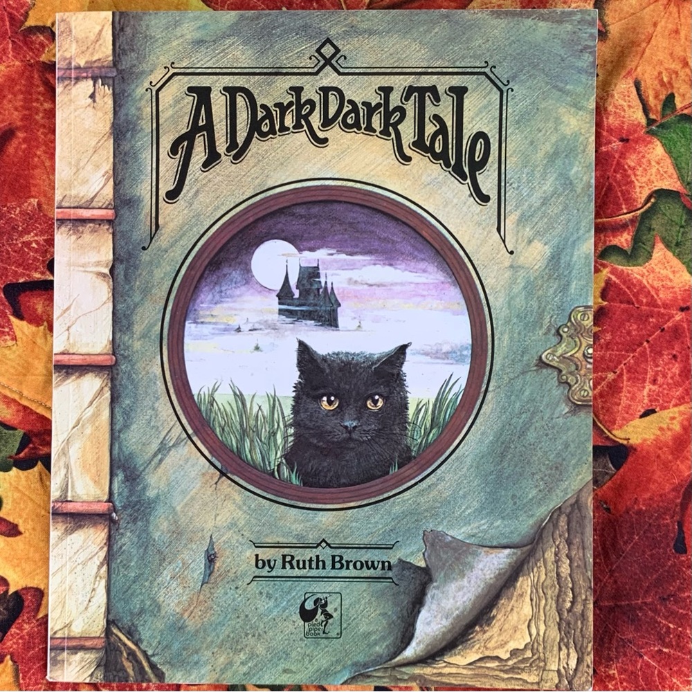 A Dark Dark Tale and Caves Book Set. - Picture 2 of 14